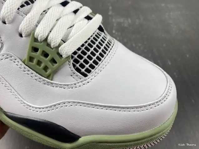 Kicktheory AQ9129-103 Seafoam Jordan WMNS 4 Air 0503